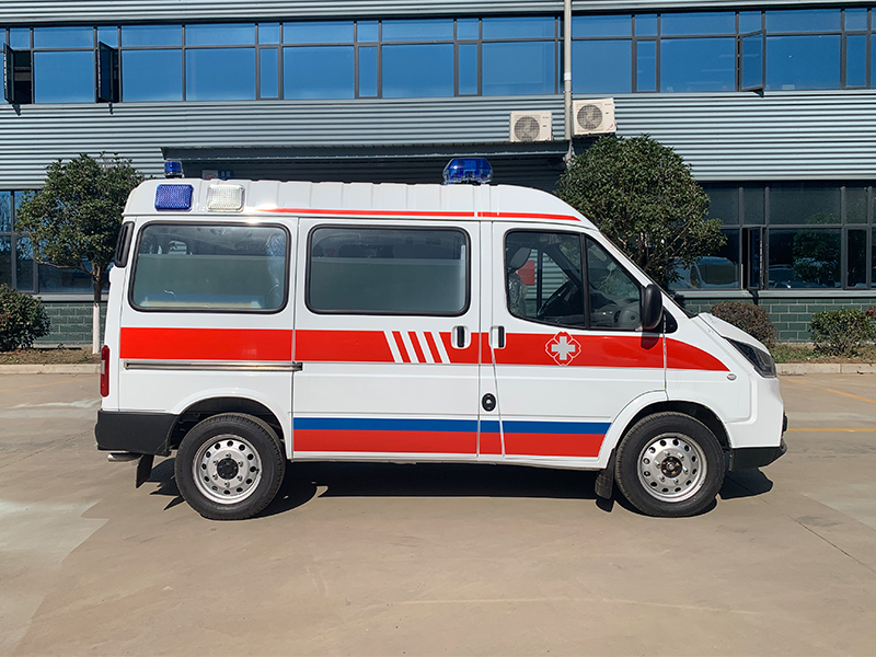 江鈴特順救護車圖片4