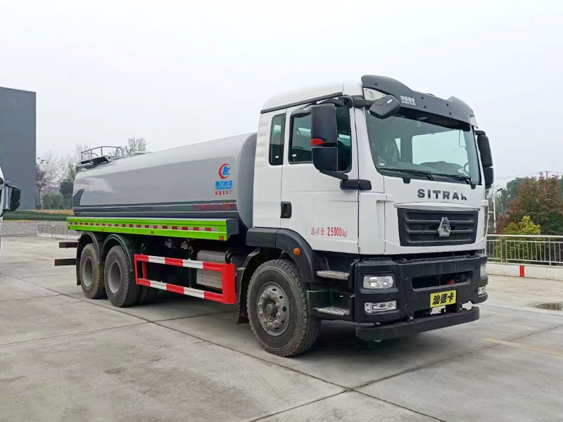 汕德卡后雙橋灑水車